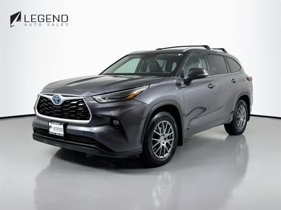 Used 2023 Toyota Highlander XLE