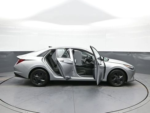 Certified 2023 Hyundai Elantra SEL w/ Cargo Package image 41