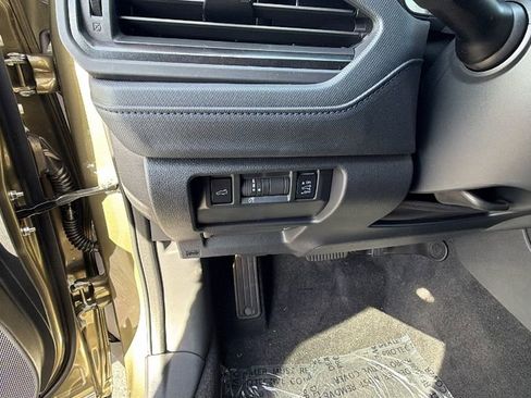 New 2026 Subaru Forester Premium image 30