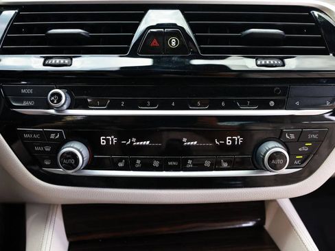 Used 2020 BMW 540i w/ M Sport Package RWD image 30