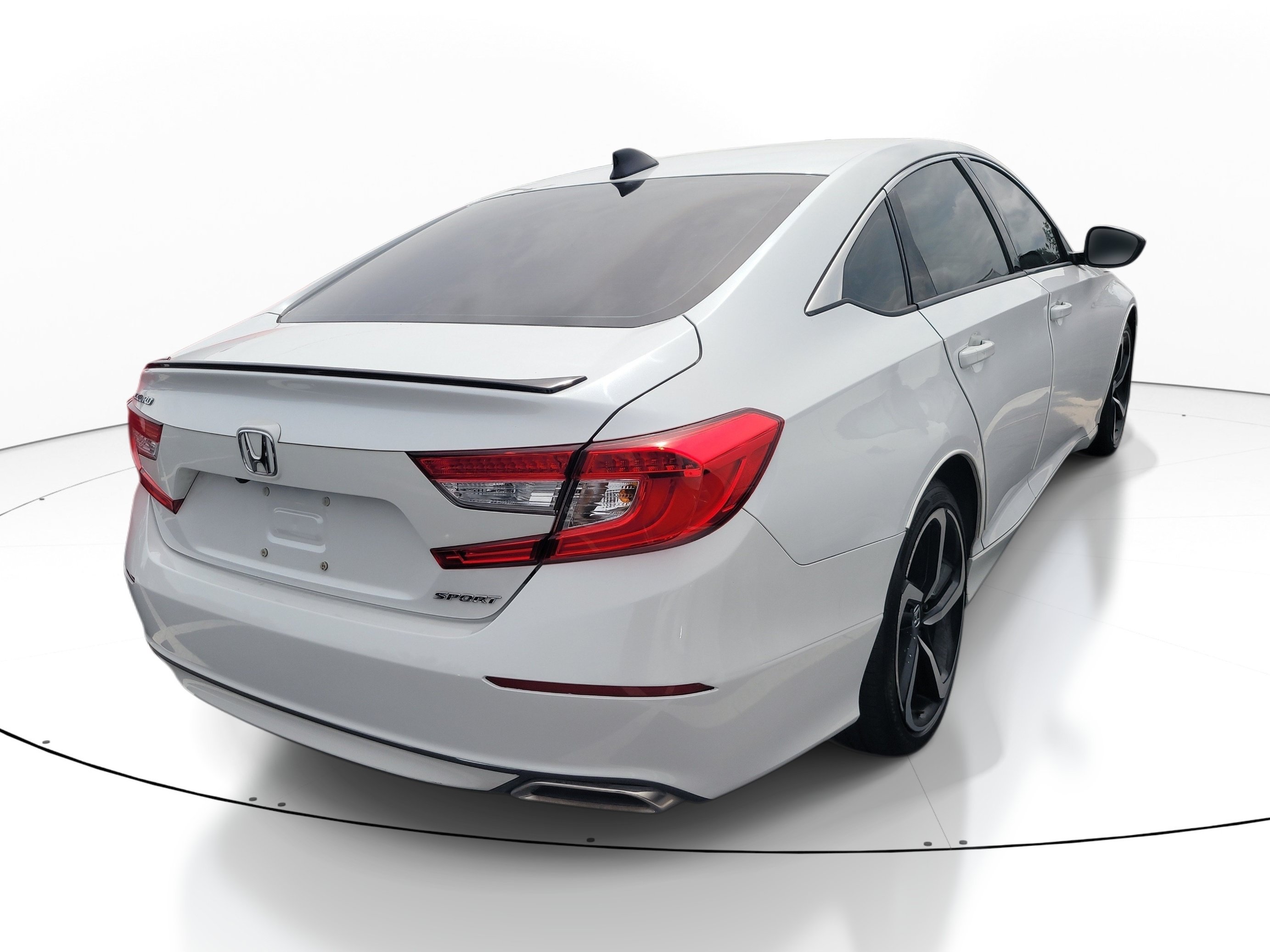 Used 2022 Honda Accord Sport image 4