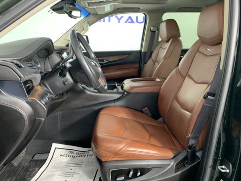 Used 2016 Cadillac Escalade Premium AWD/4WD image 15
