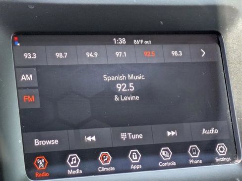 Used 2021 Jeep Cherokee Latitude AWD/4WD image 13