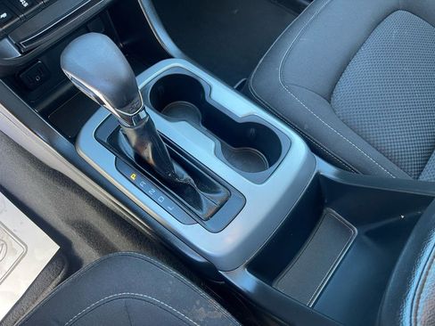 Used 2022 Chevrolet Colorado LT w/ Safety Package image 26