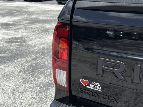 New 2026 Honda Ridgeline Black Edition image 15