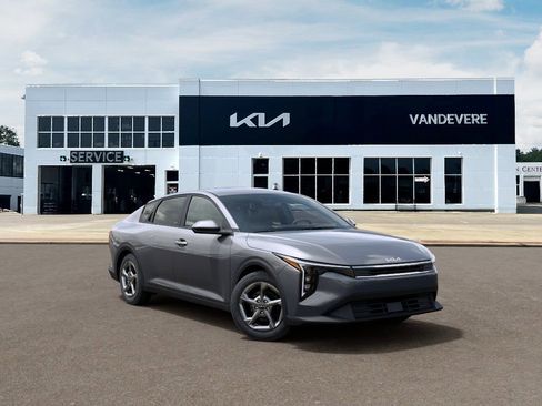 New 2026 Kia K4 FWD image 10