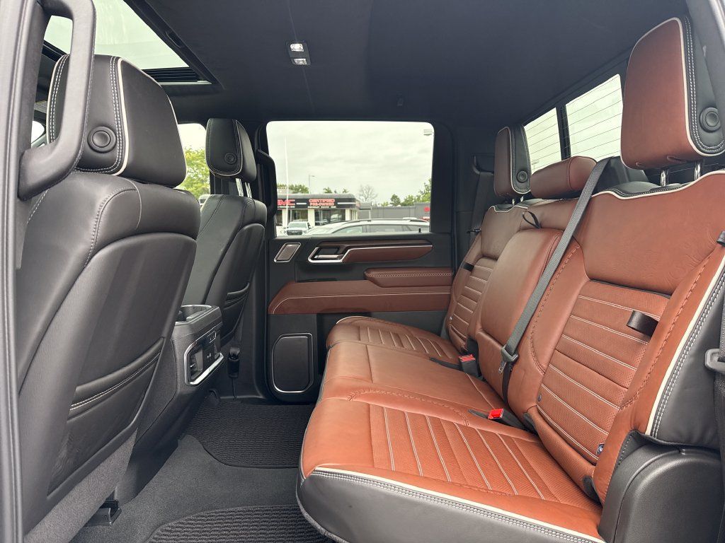 Certified 2026 GMC Sierra 2500 Denali Ultimate AWD/4WD image 10