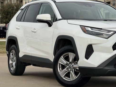 Used 2023 Toyota RAV4 XLE image 3