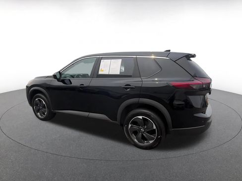Used 2025 Nissan Rogue SV AWD/4WD image 10