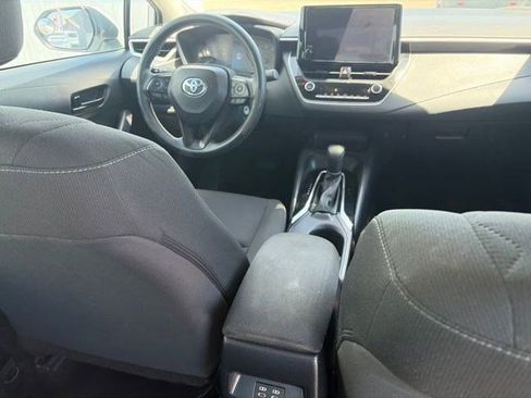 Used 2023 Toyota Corolla LE FWD image 34
