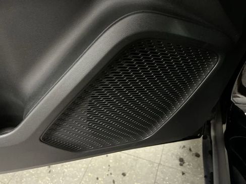 Certified 2026 Chevrolet Equinox EV LT FWD image 23