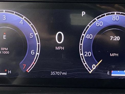 Used 2023 Jeep Grand Cherokee L Summit image 6