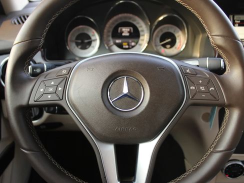 Used 2014 Mercedes-Benz GLK 350 2WD image 14