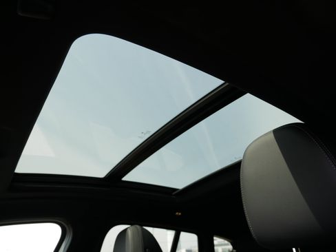 Used 2023 BMW X4 xDrive30i w/ Convenience Package image 34