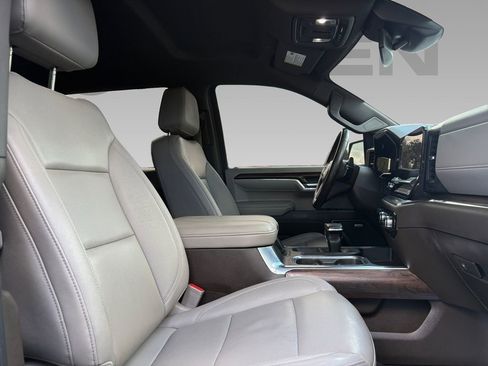 Used 2023 GMC Sierra 1500 SLT w/ SLT Premium Plus Package image 10