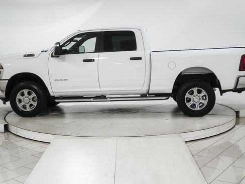 Used 2026 RAM 2500 Big Horn AWD/4WD image 5