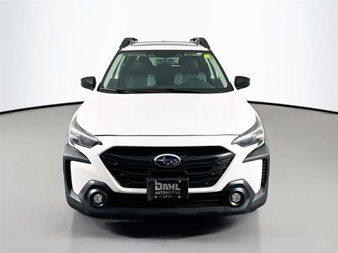 Used 2025 Subaru Outback Onyx Edition AWD/4WD image 3