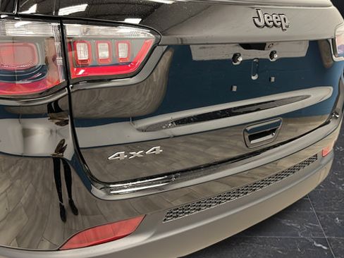 New 2026 Jeep Compass Latitude AWD/4WD image 37