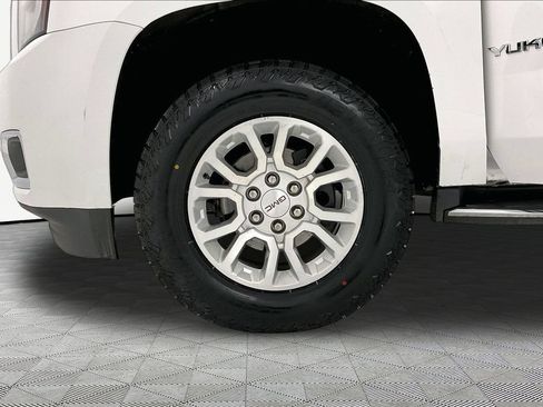 Used 2018 GMC Yukon SLT AWD/4WD image 28