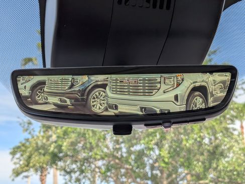 New 2026 GMC Yukon Denali w/ Denali Reserve Package AWD/4WD image 33