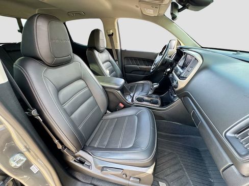 Used 2022 GMC Canyon Denali image 27
