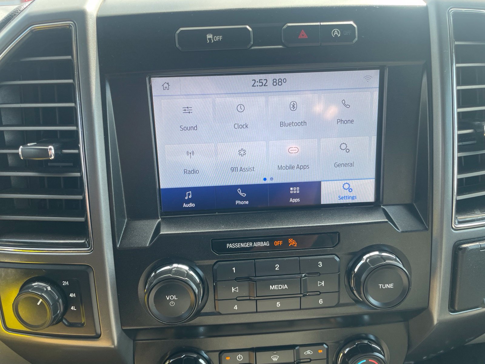 Used 2020 Ford F150 XLT AWD/4WD image 17