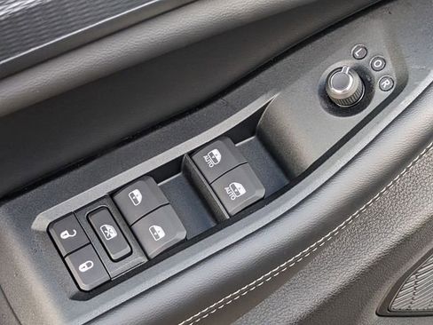 New 2025 Jeep Grand Cherokee 4WD image 21