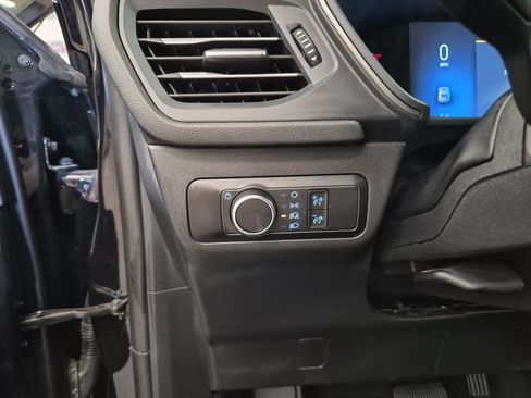 Used 2025 Ford Escape Active AWD/4WD image 20