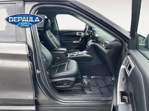 Used 2020 Ford Explorer XLT w/ Equipment Group 202A AWD/4WD image 19