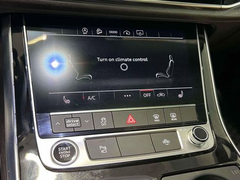 Used 2022 Audi Q7 3.0T Premium image 31