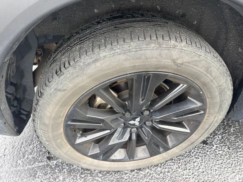 Used 2023 Mitsubishi Eclipse Cross LE AWD/4WD image 9