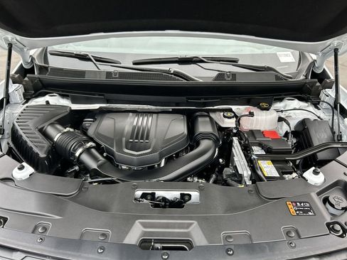 Used 2025 Chevrolet Traverse LT w/ Sun and Wheel Package image 31