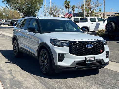 New 2026 Ford Explorer ST AWD/4WD image 10