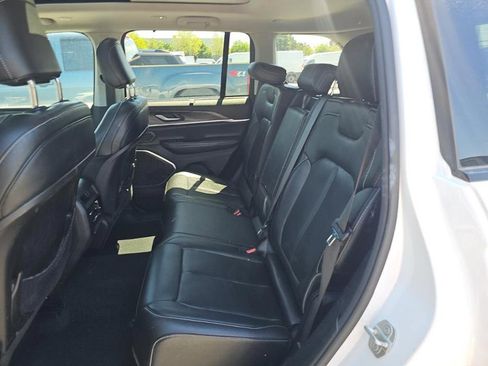 Used 2024 Jeep Grand Cherokee Limited 4xe w/ Luxury Tech Group II AWD/4WD image 13