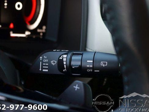 Certified 2024 Nissan Rogue SL FWD image 24