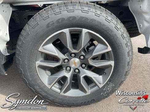 New 2025 Chevrolet Silverado 1500 LT AWD/4WD image 12