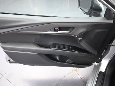 Used 2025 Toyota Camry LE FWD image 24