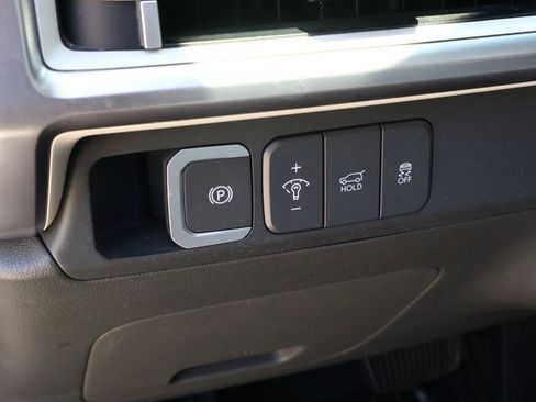 Used 2025 Hyundai Santa Fe SEL FWD image 22
