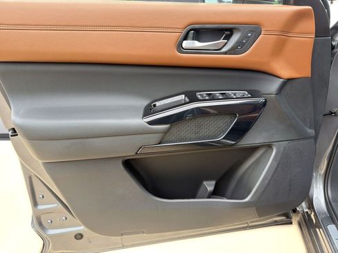 New 2026 Nissan Pathfinder Platinum w/ Cargo Package FWD image 13