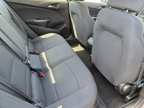 Used 2019 Chevrolet Cruze LT w/ Convenience Package FWD image 29