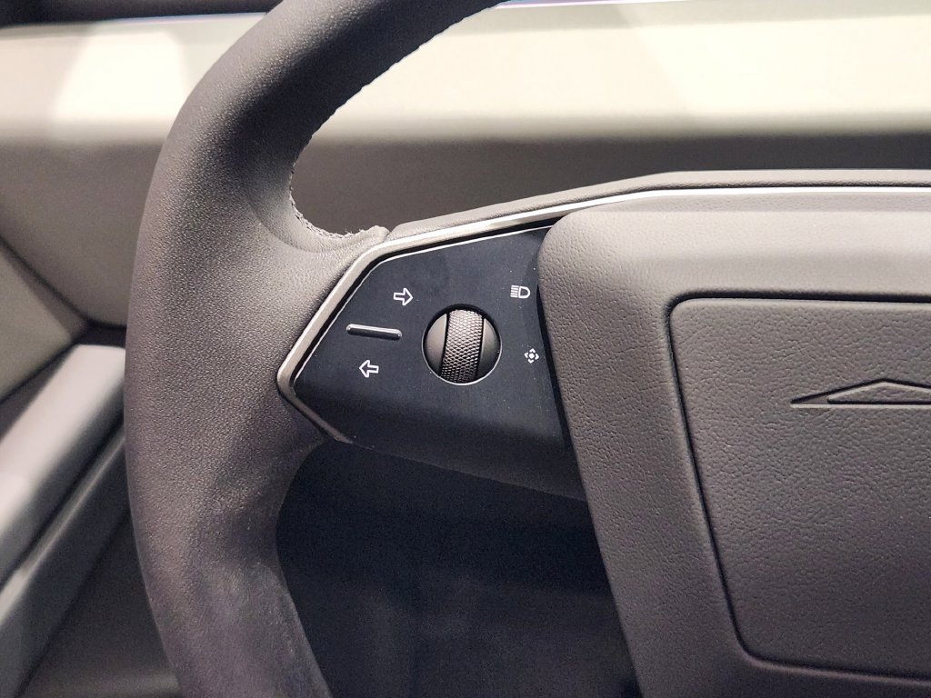 Used 2026 Tesla Cybertruck AWD Crew Cab image 27