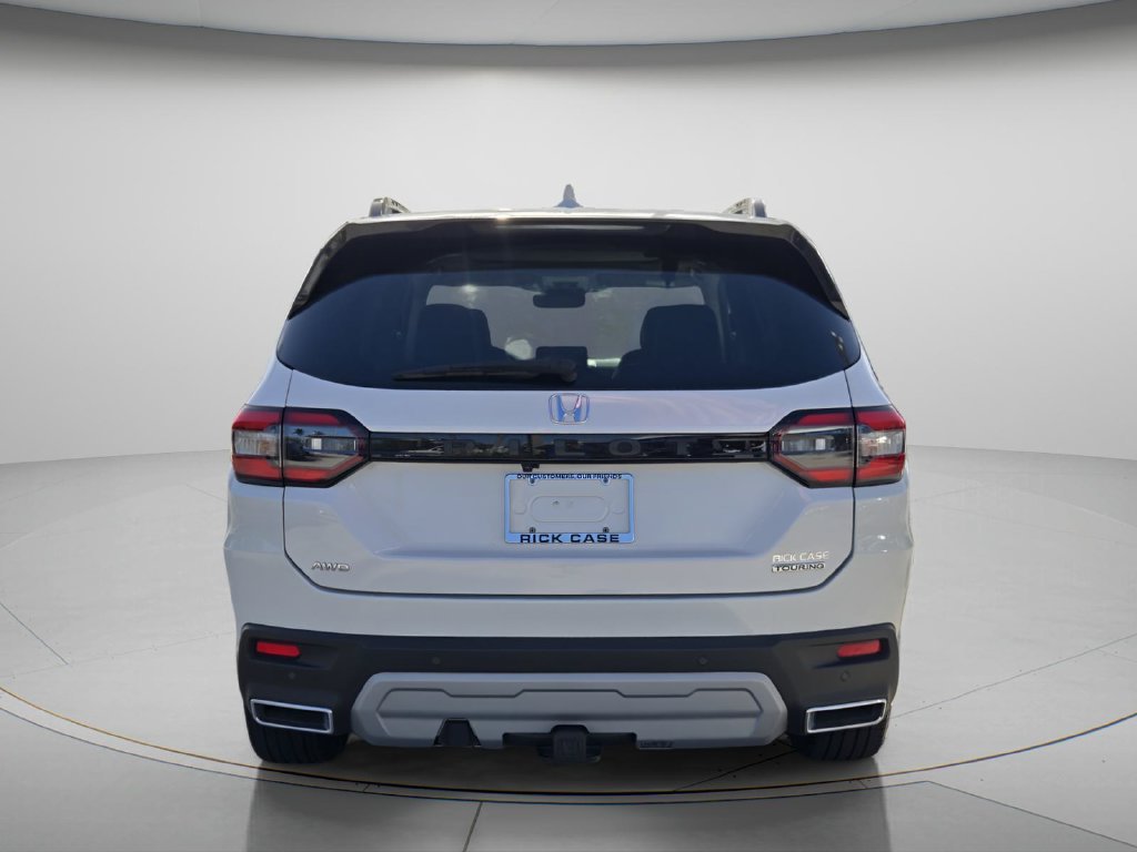 Used 2024 Honda Pilot Touring image 7