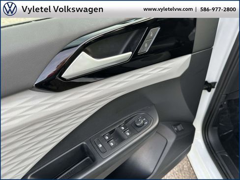 Certified 2022 Volkswagen Taos S w/ IQ Drive S Package image 15