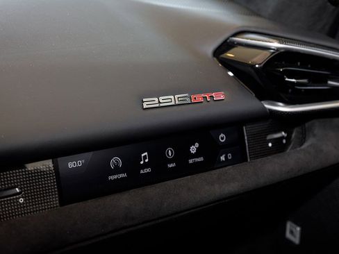 Used 2024 Ferrari 296 GTS RWD image 30