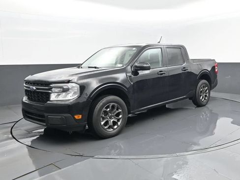 Used 2024 Ford Maverick XLT w/ Equipment Group 300A Standard AWD/4WD image 2