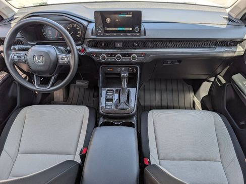 Used 2024 Honda CR-V EX image 4