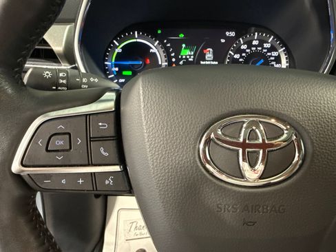 Used 2021 Toyota Highlander Limited AWD/4WD image 40