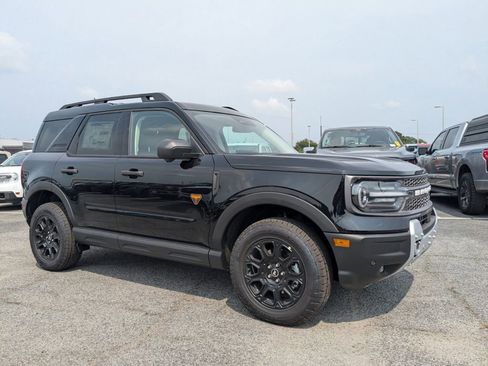 New 2025 Ford Bronco Sport Badlands image 2