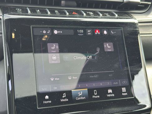 Used 2024 Jeep Grand Cherokee Altitude image 26