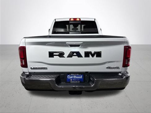 New 2026 RAM 2500 Laramie AWD/4WD image 7